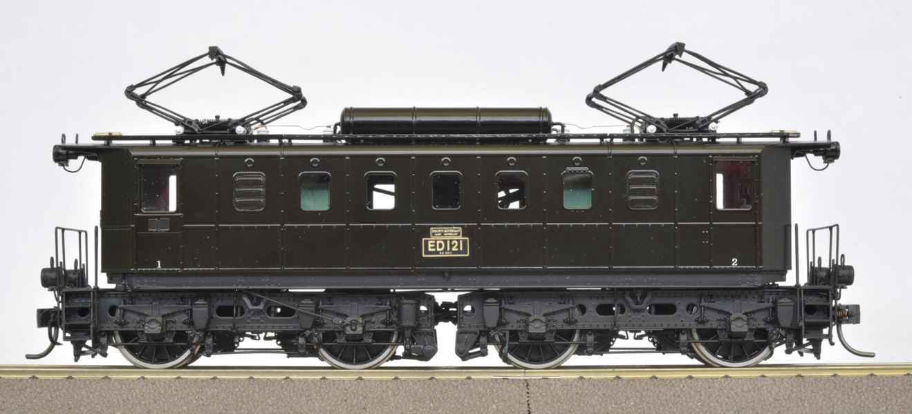 WEF12】国鉄EF12 電気機関車 (塗装済完成品)